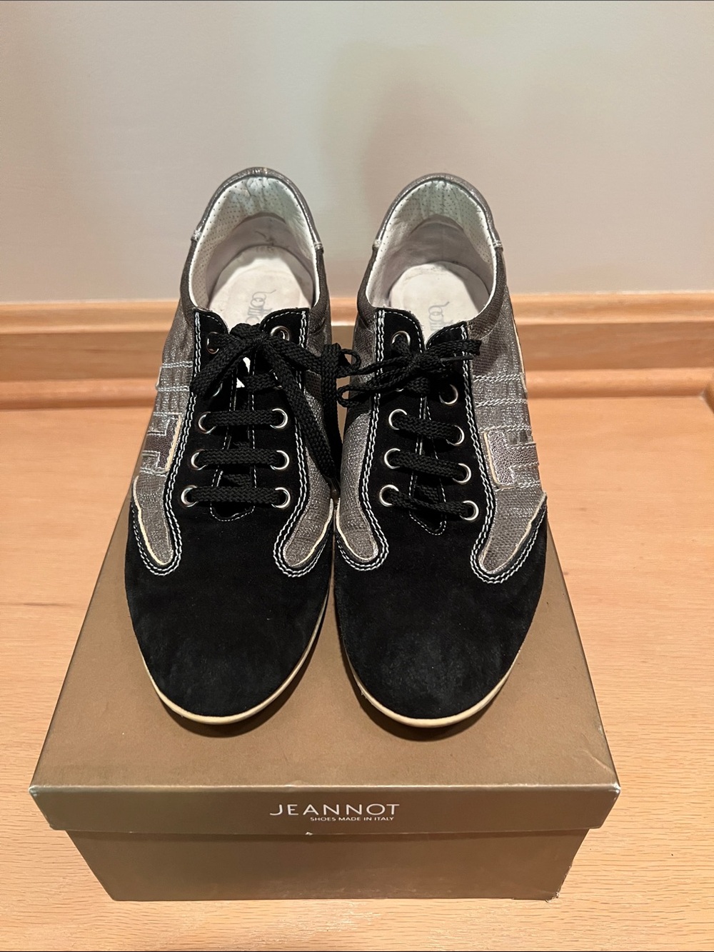 Women's Black and Gray Lace-Up Sneakers